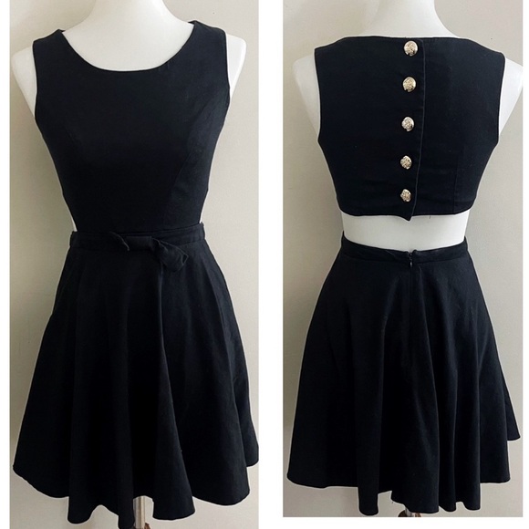 Y2K Forever 21 Black Fit and Flare cut out skater dress - Picture 1 of 6